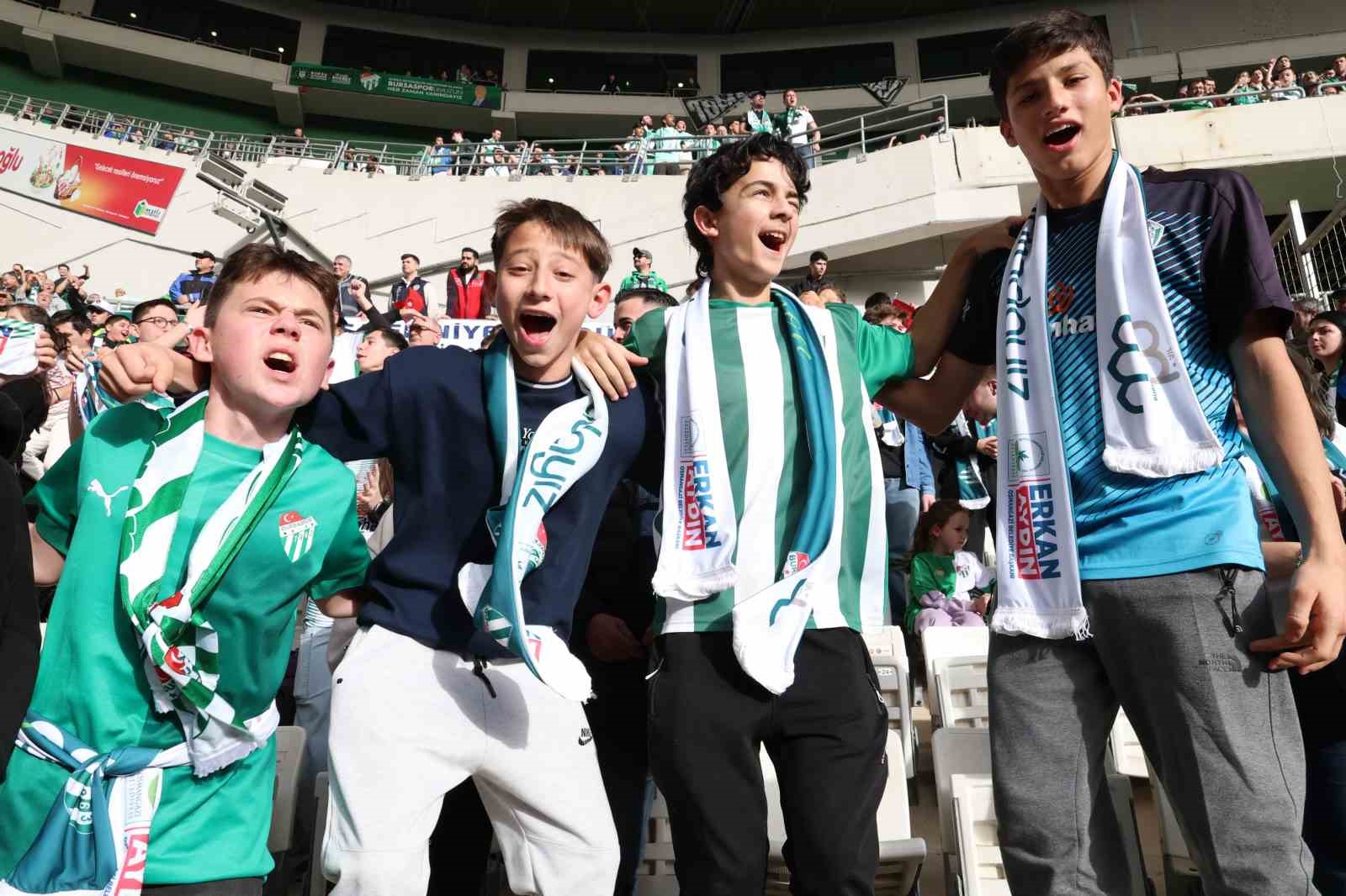 bursaspor sevgisi osmangazide buyuyor 3 iswTqtet
