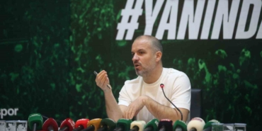 bursaspor-teknik-direktoru-mustafa-er-transfer-takvimini-acikladi-UmB2GY37.jpg