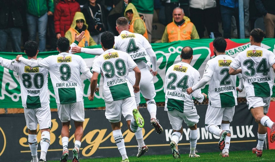 bursaspor yeniden zirveye cikti 0 rLEw7mNC