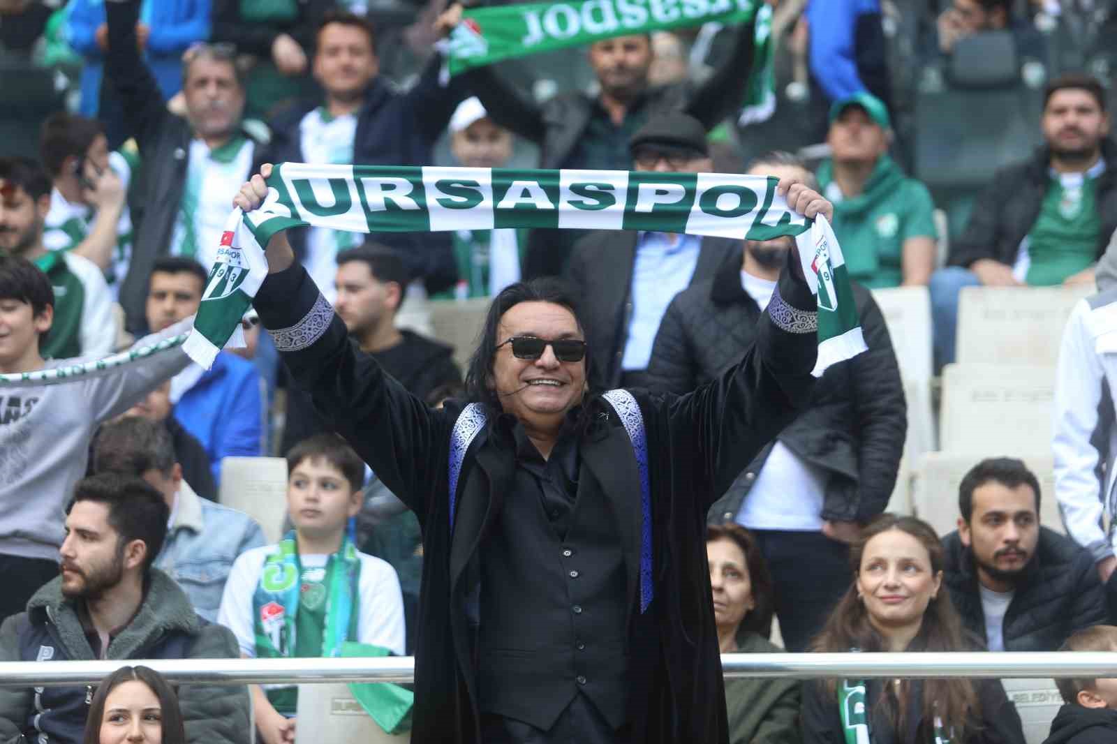 Bursaspor’a Gökhan Kırdar’dan özel beste sözü 7 bursaspora gokhan kirdardan ozel beste sozu 3 pdsBQVMu