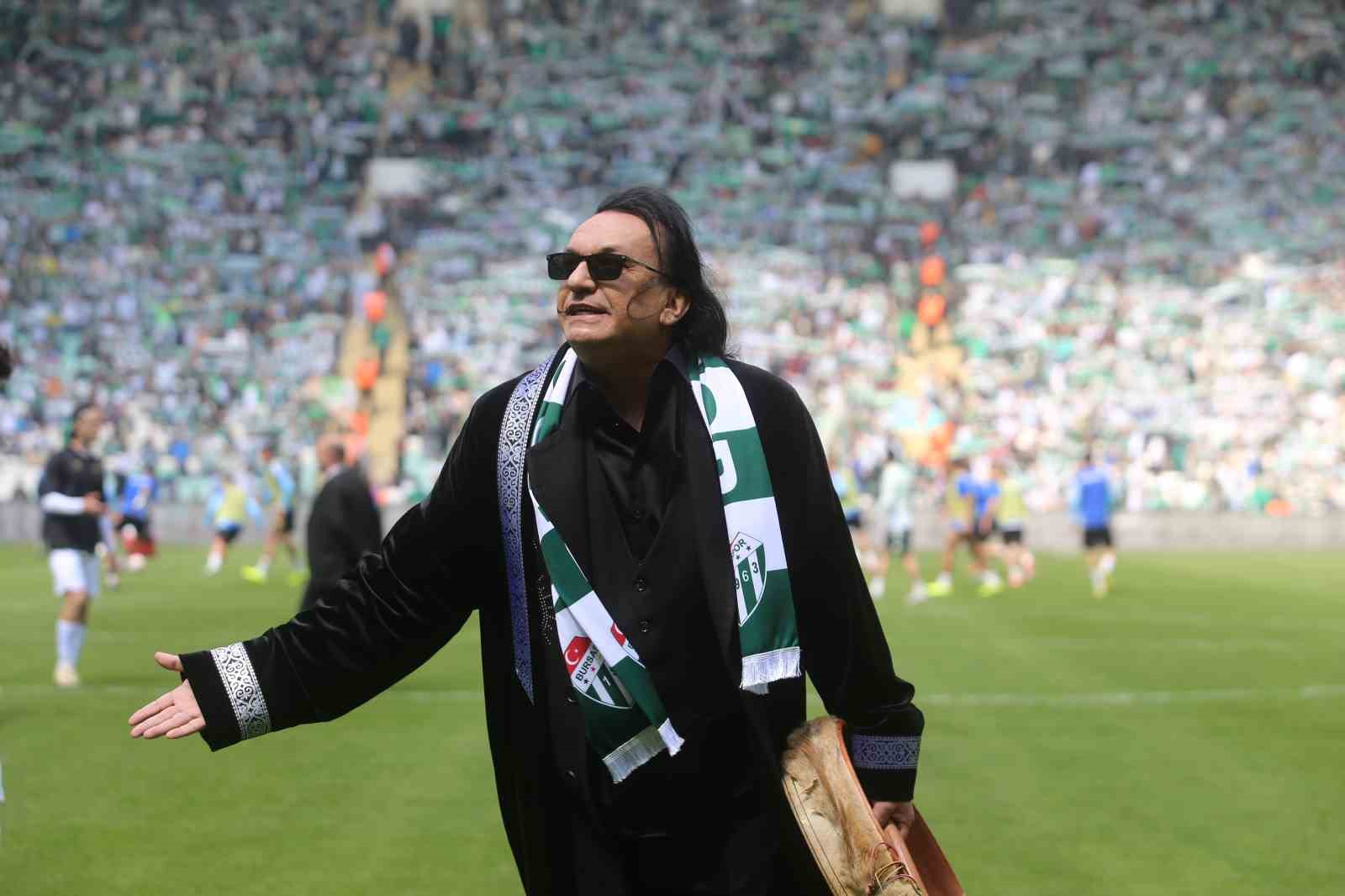 Bursaspor’a Gökhan Kırdar’dan özel beste sözü 8 bursaspora gokhan kirdardan ozel beste sozu 4 eu2cYVKr