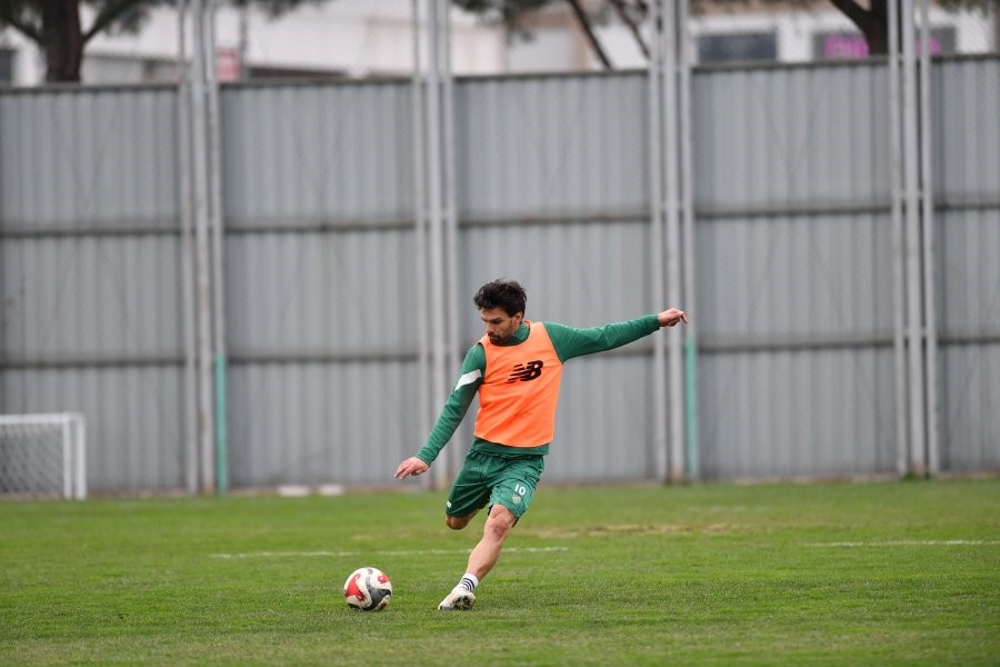 bursasporda kirklarelispor mesaisi suruyor 1 Bnvdam4B