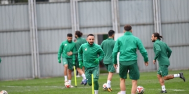 bursasporda-kirklarelispor-mesaisi-suruyor-eHnCMyWl.jpg