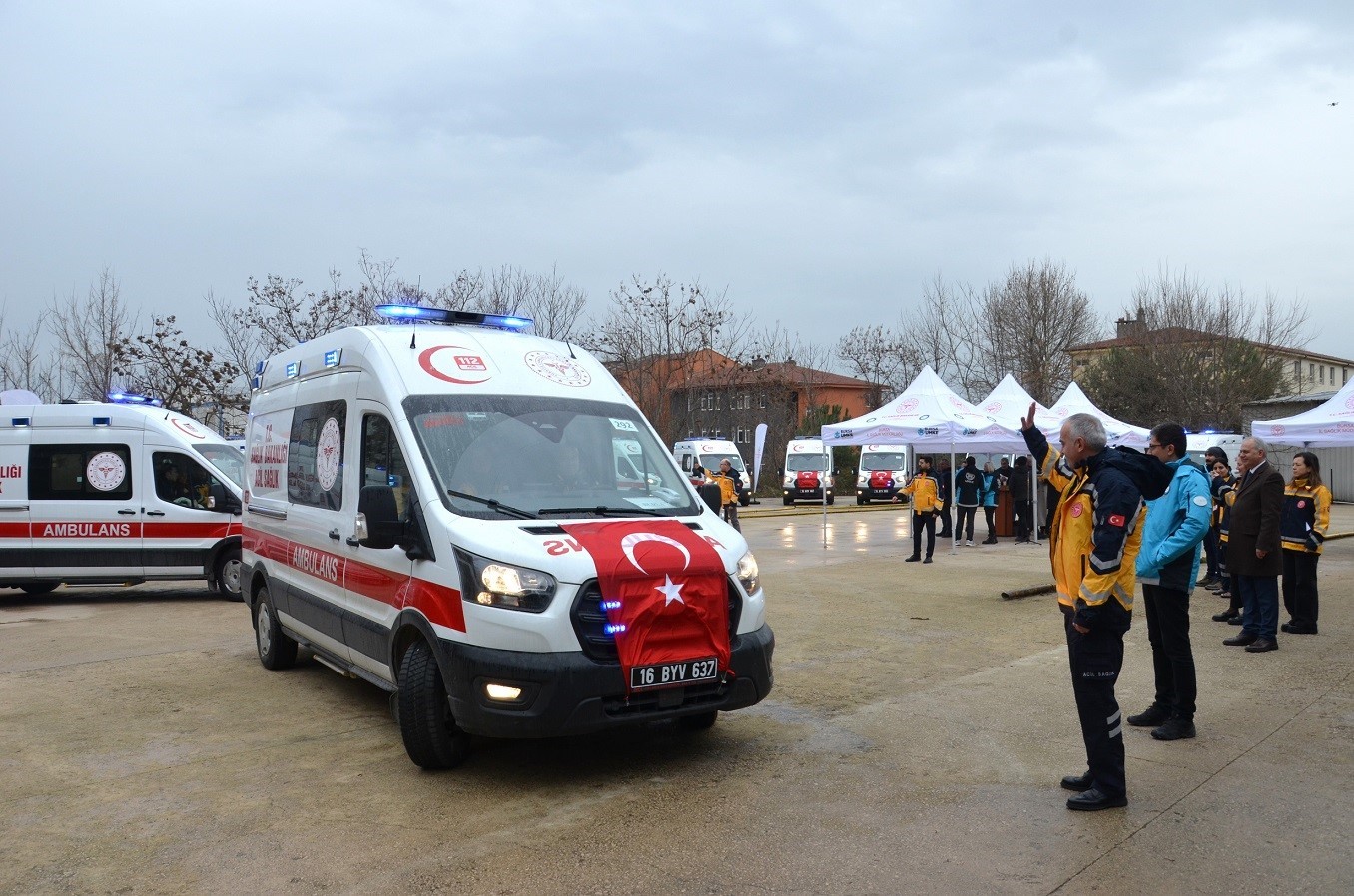 bursaya 17 yeni 112 acil ambulansi 6 fVF1Lpuv