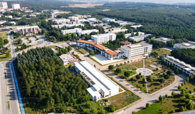 buu-turkiyenin-en-iyi-18-universitesi-arasinda-yer-aldi-4UOgxyiB.jpg