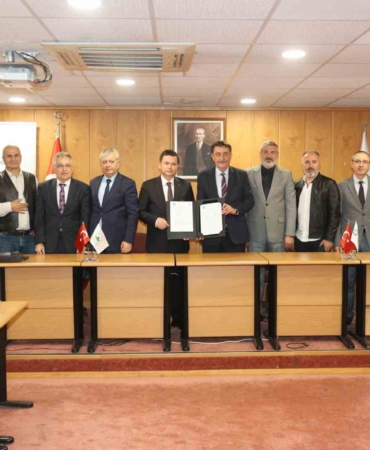 buu-ve-osmangazi-belediyesi-karagozu-uluslararasi-platforma-tasiyacak-Uj1bFeCR.jpg