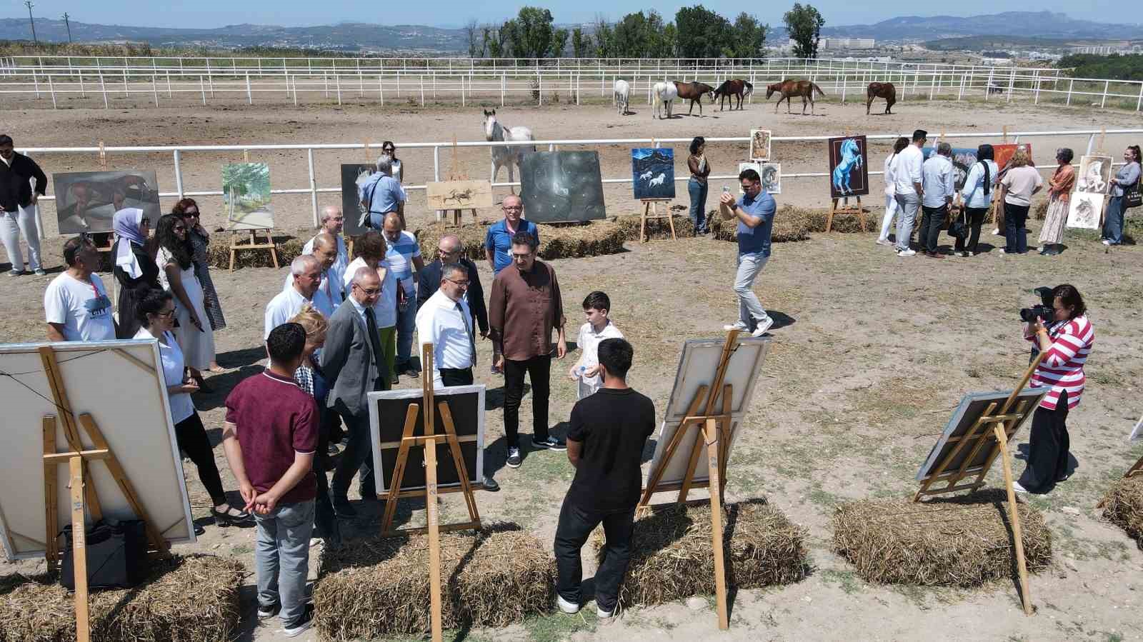buude bilim ve sanat atin asaletinde bulustu 1