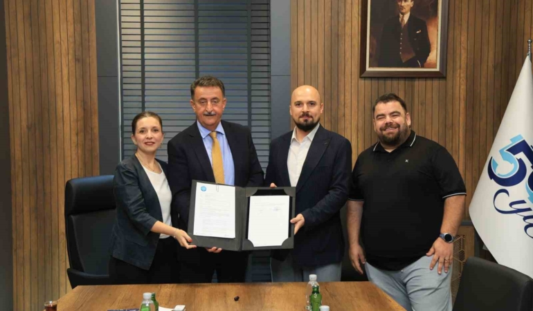 buude-gorme-engelli-ogrencilerin-hayatini-kolaylastiracak-anlamli-is-birligi-2Blu2Spn.jpg