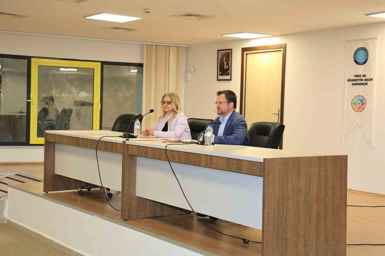 buude modern dunyanin kokenleri konusuldu 3 IjWKknvq