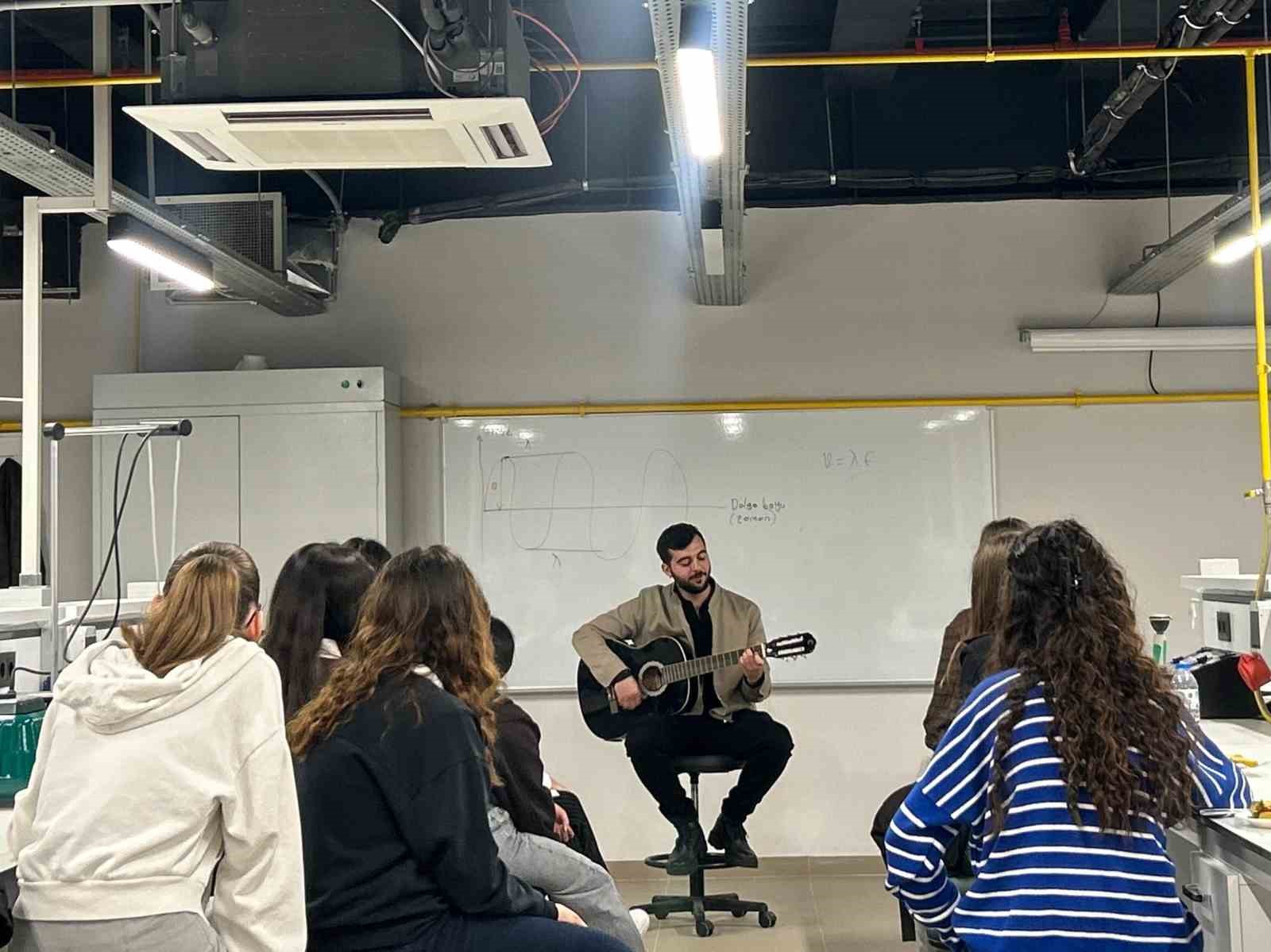 BUÜ’de ’Senin de Üniversiten’ projesi devam ediyor 7 buude senin de universiten projesi devam ediyor 3 LV8rIlpz
