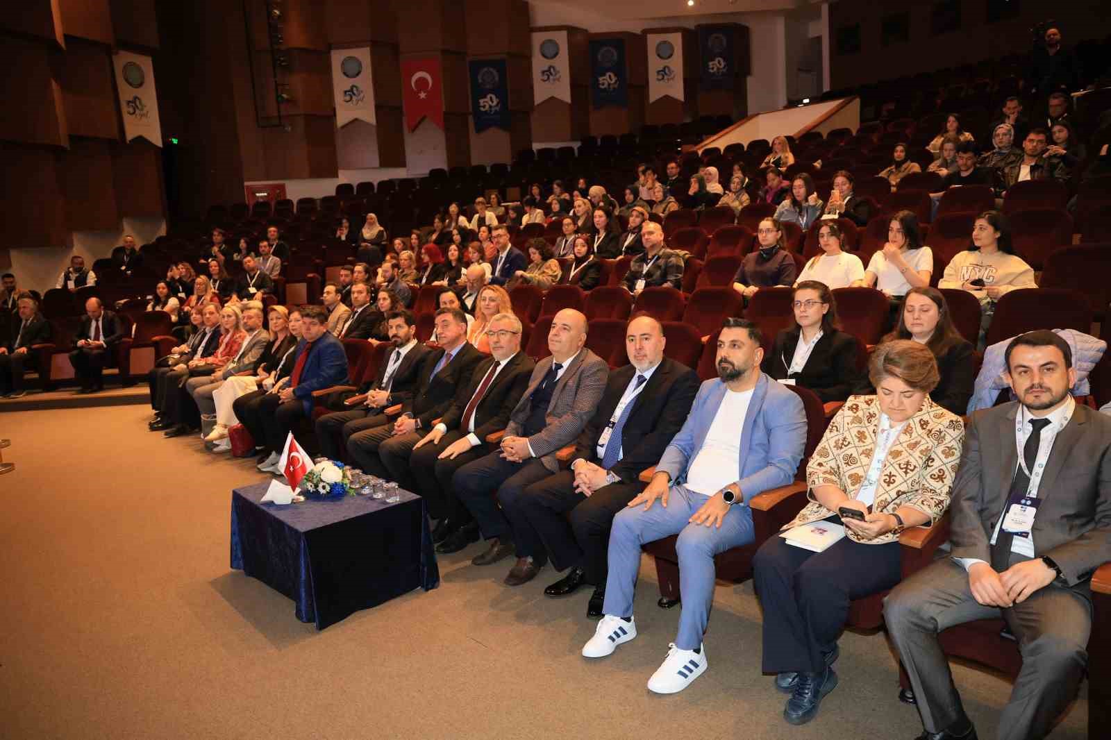buude turkcenin gelecegi konusuldu 3 mRPc1ivc