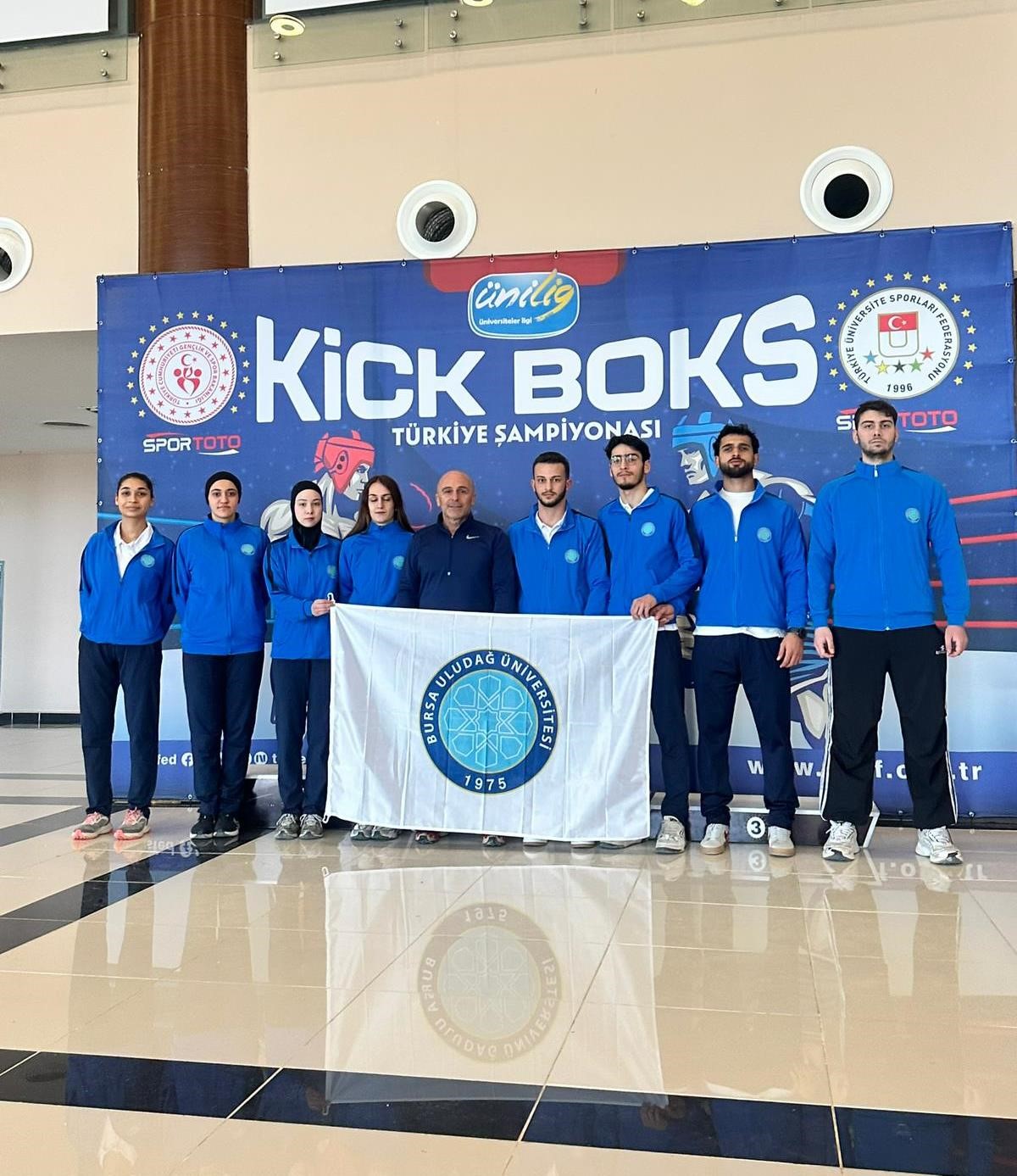 buulu kick boksculardan madalya basarisi 2 JZ5a3prw