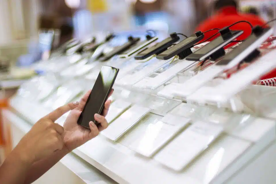 buying a smart phone