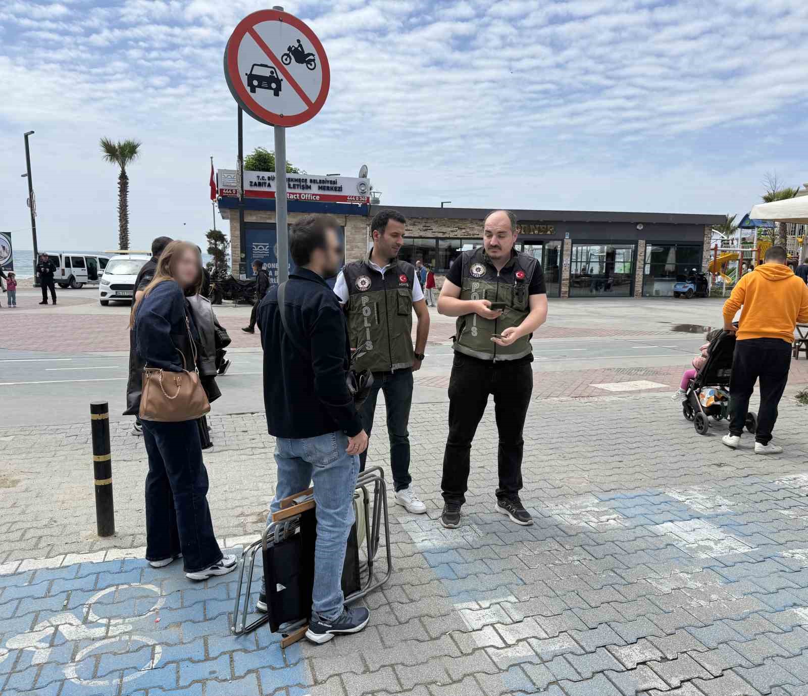 buyukcekmece sahilde polisten dron destekli uygulama 1 HK2UVfG8