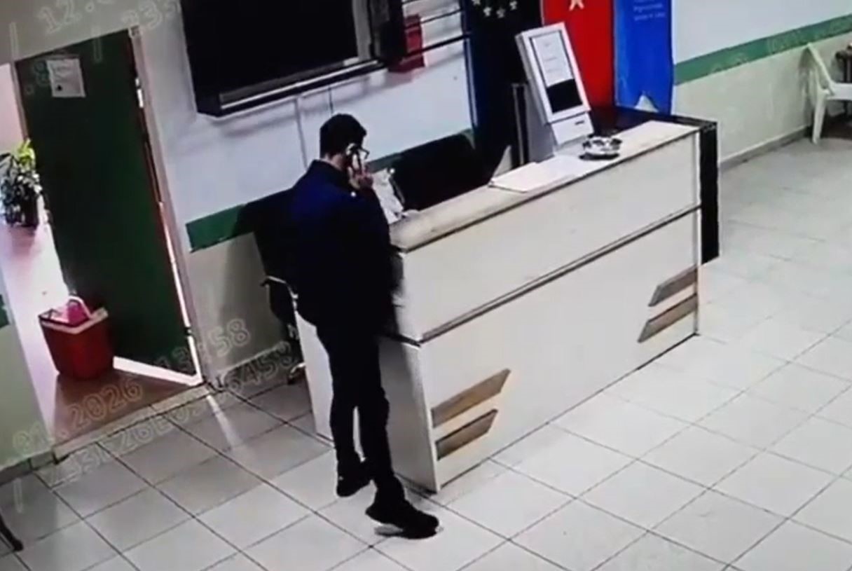 buyukcekmecede cep telefonu hirsizi kamerada 0 DaaYM7Uj
