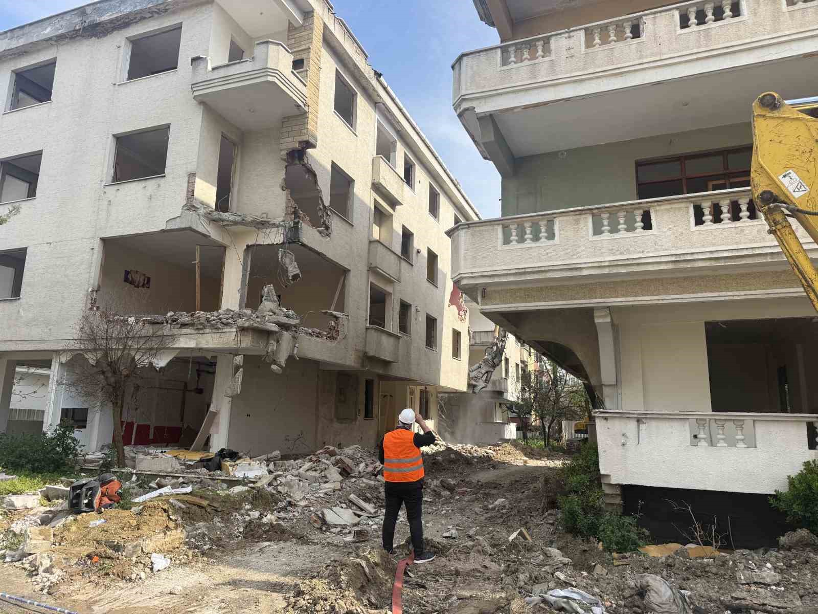 buyukcekmecede depremde yikilma riski bulunan 5 binada kentsel donusum 1 M82v5uZU