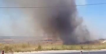 buyukcekmecede-genis-alanda-ot-yangini-n1IVQln5.jpg