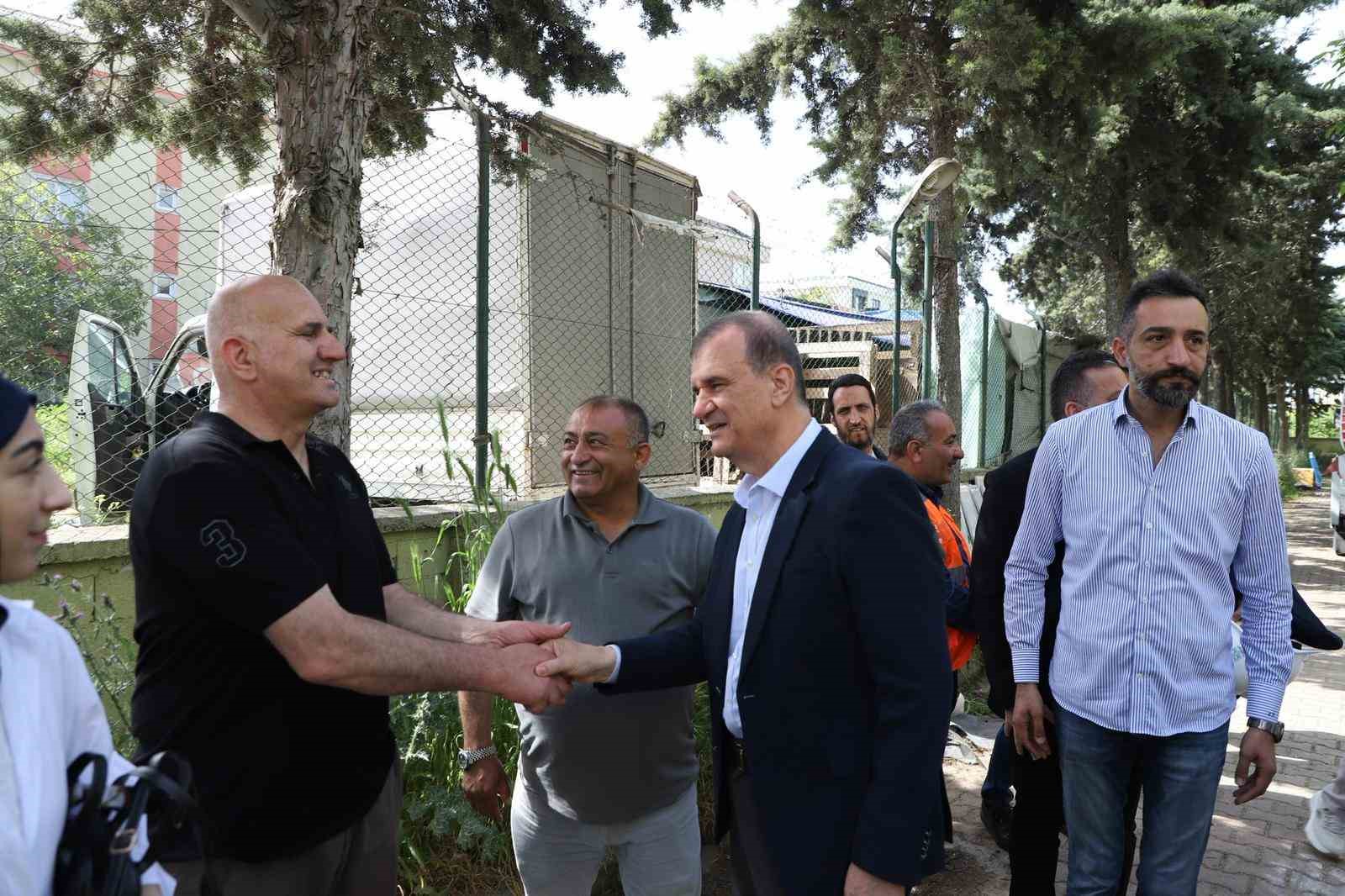 buyukcekmecede guvenli kent hedefiyle 40 bagimsiz bolumden olusan 3 riskli yapi yikildi 6 T8v1O1dv