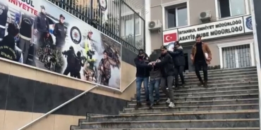 buyukcekmecede-is-yerine-molotoflu-saldiri-kamerada-vrg21cuO.jpg