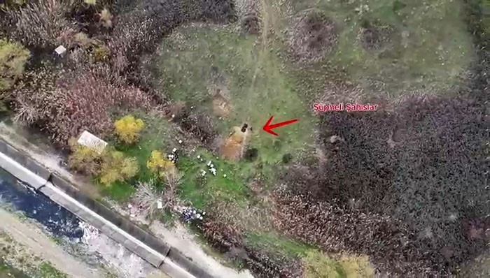 Büyükçekmece’de kaçak kazı yapan 2 kişi polis dronuyla yakalandı 5 buyukcekmecede kacak kazi yapan 2 kisi polis dronuyla yakalandi 1