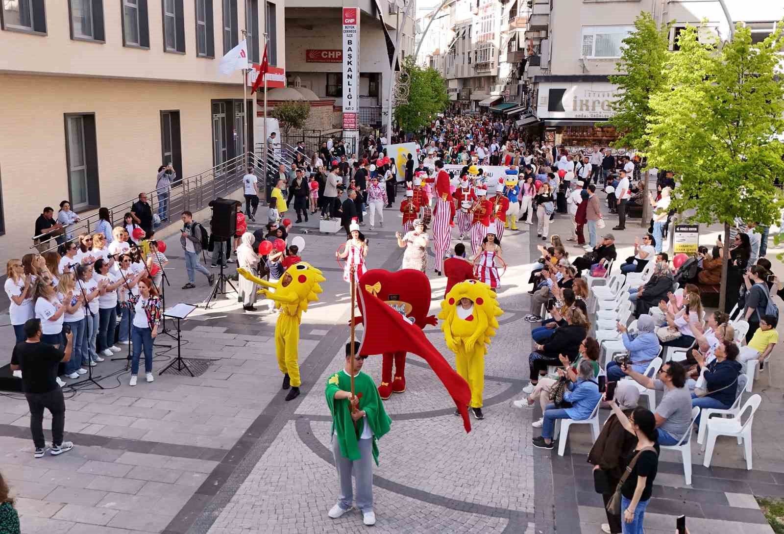 buyukcekmecede tiyatro festivali coskusu basladi 4 PCQNfaqW