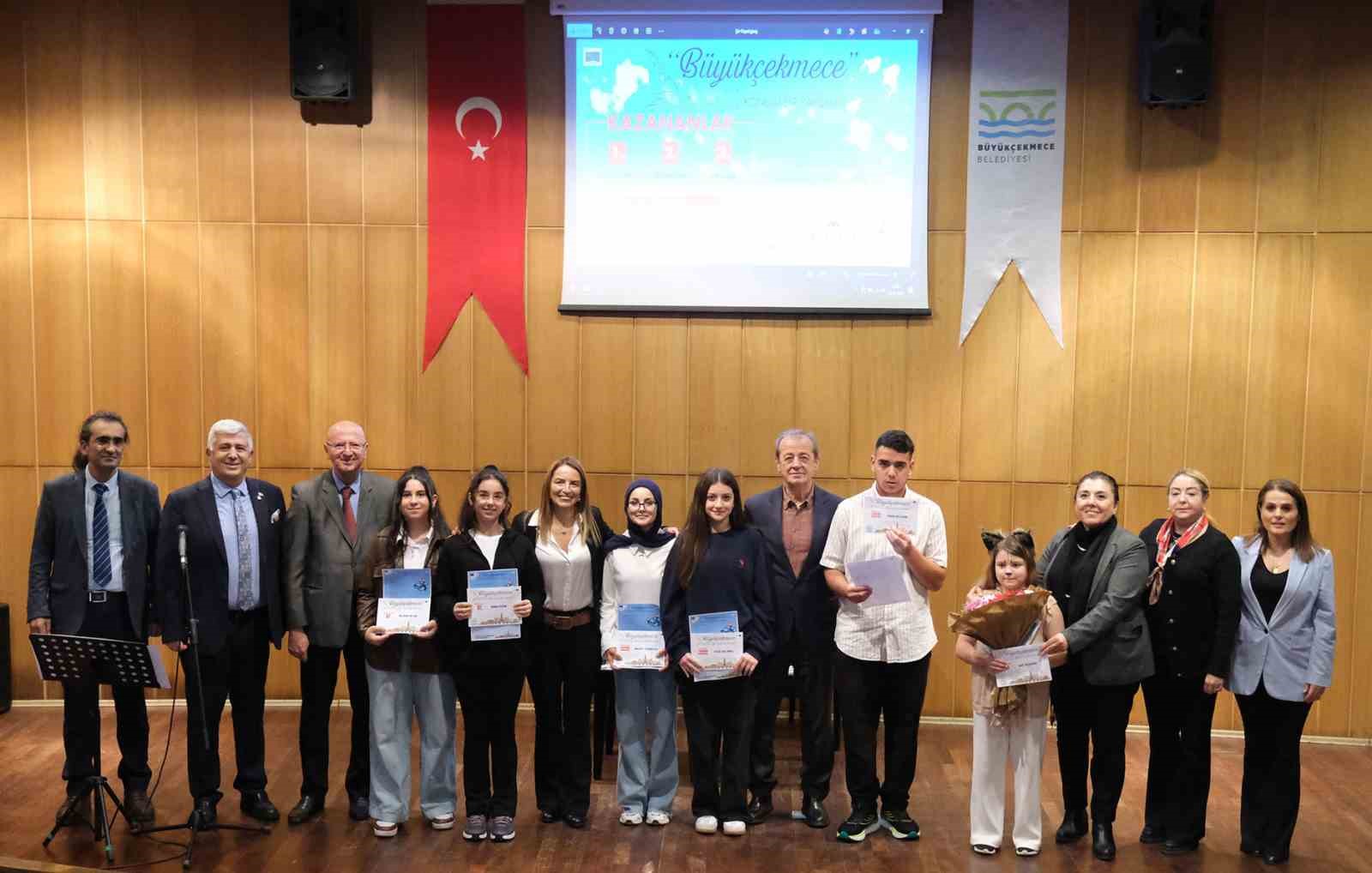 buyukcekmecenin genc sairleri ilhamlarini dizelere tasidi 1 UjJzsrRP