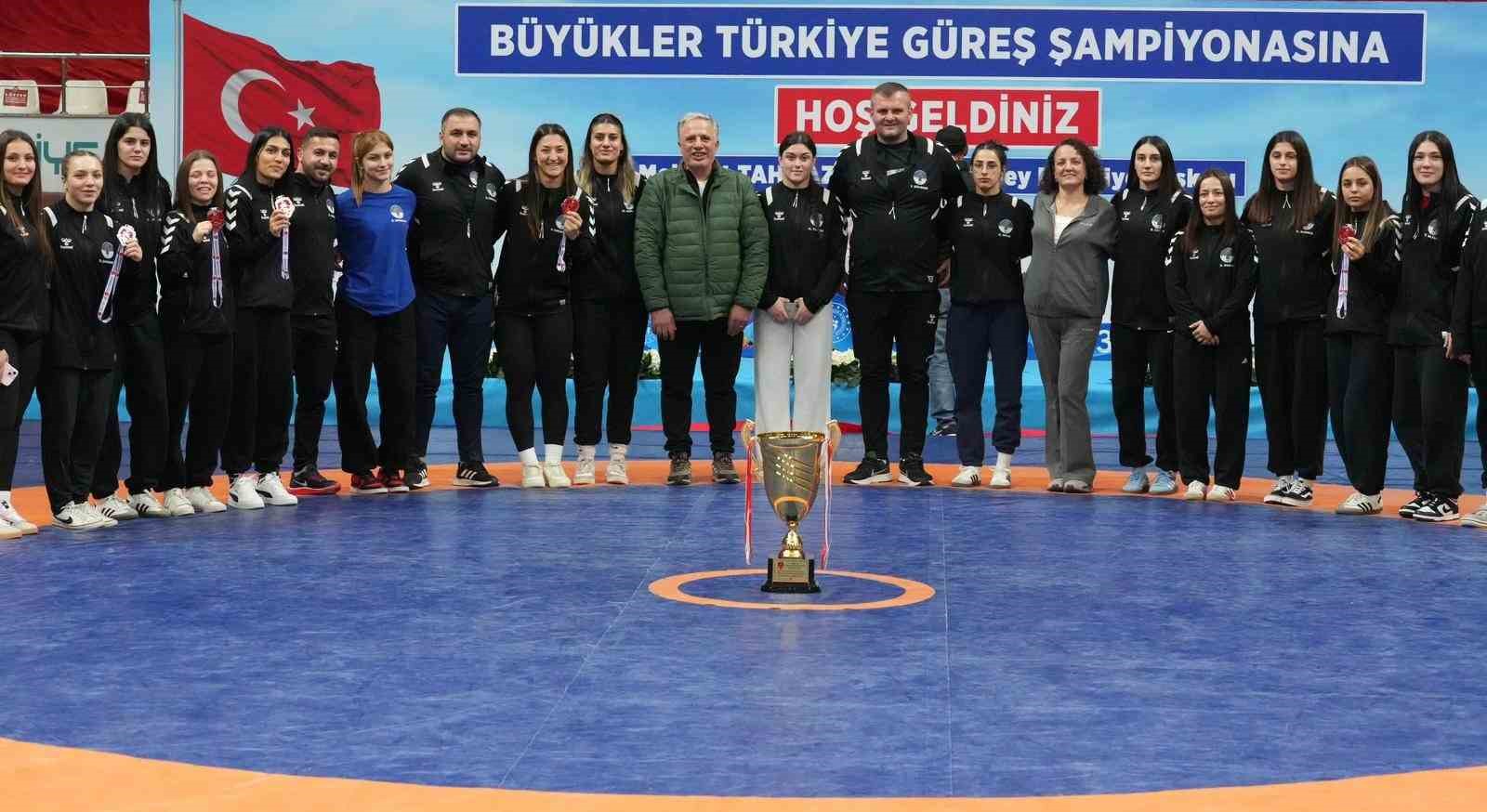 Büyükler Grekoromen Güreş ve Kadınlar Türkiye Şampiyonası sona erdi 12 buyukler grekoromen gures ve kadinlar turkiye sampiyonasi sona erdi 8 7RUc1a2d