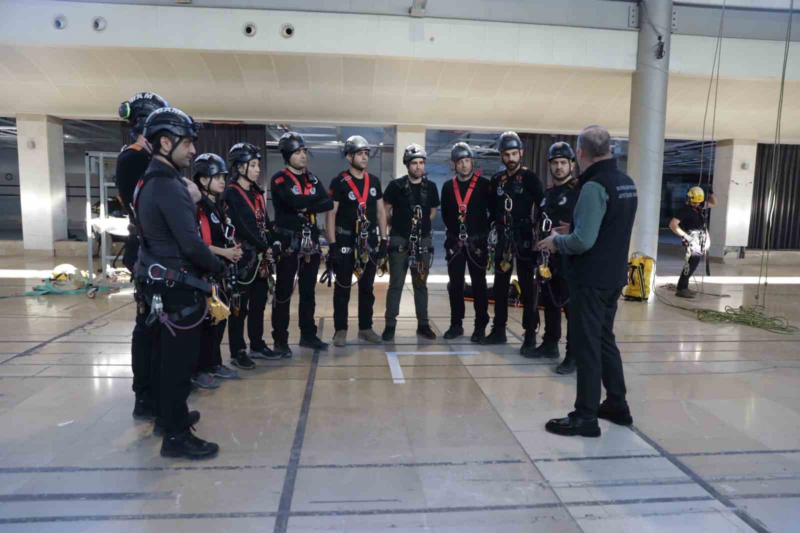buyuksehir afetlere ekibini hazirliyor 0 rG3c9gsc