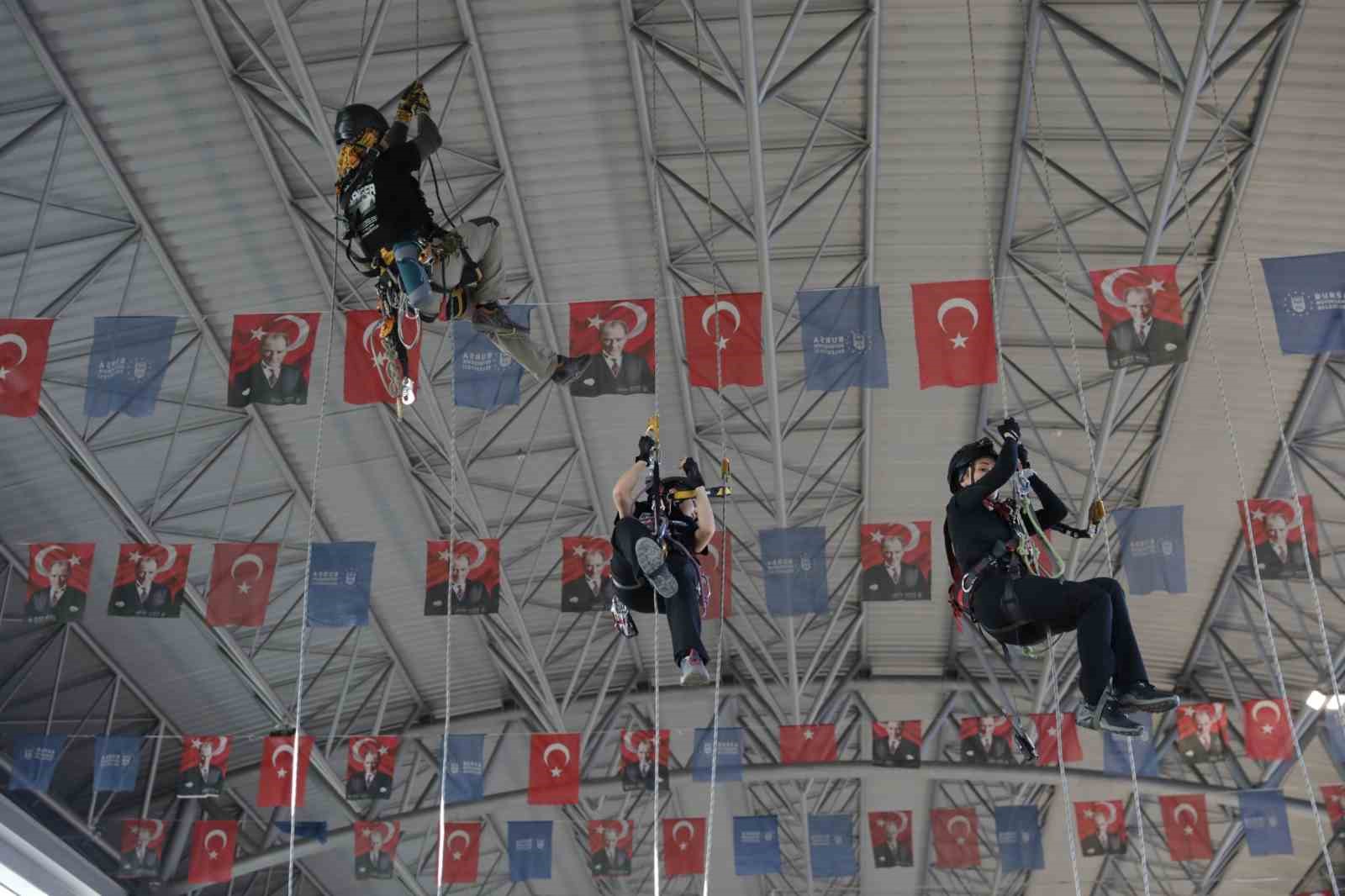 buyuksehir afetlere ekibini hazirliyor 2 G6tJW7jZ