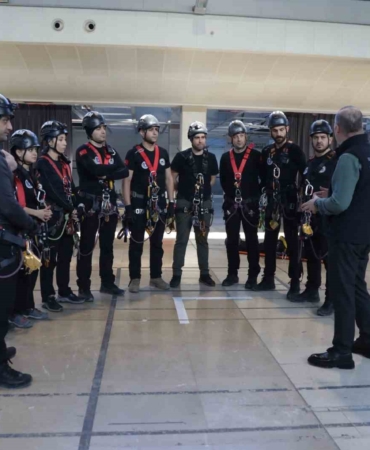buyuksehir-afetlere-ekibini-hazirliyor-RLf7QXRF.jpg