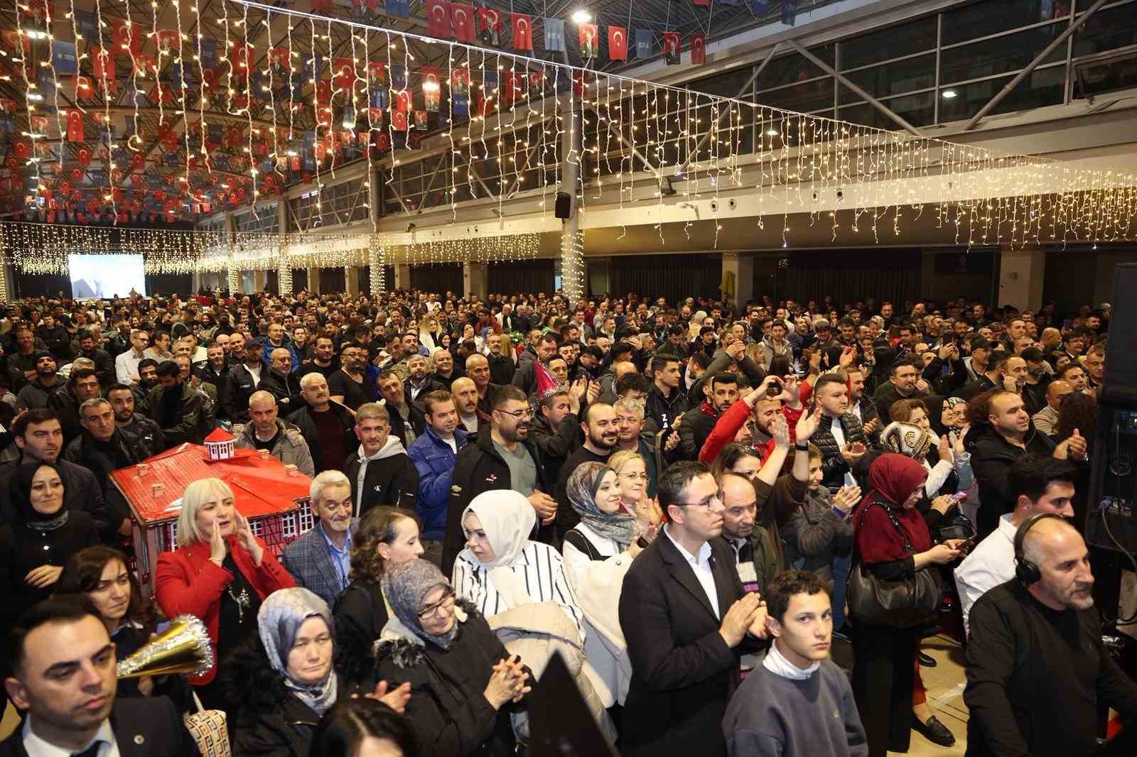 buyuksehir ailesi yeni yili birlikte kutladi 2 P8423lvg