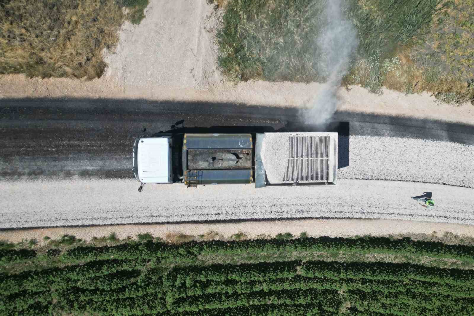Büyükşehir Nilüfer’de yolları yeniliyor 4 buyuksehir niluferde yollari yeniliyor 0 DpE1Ad3w