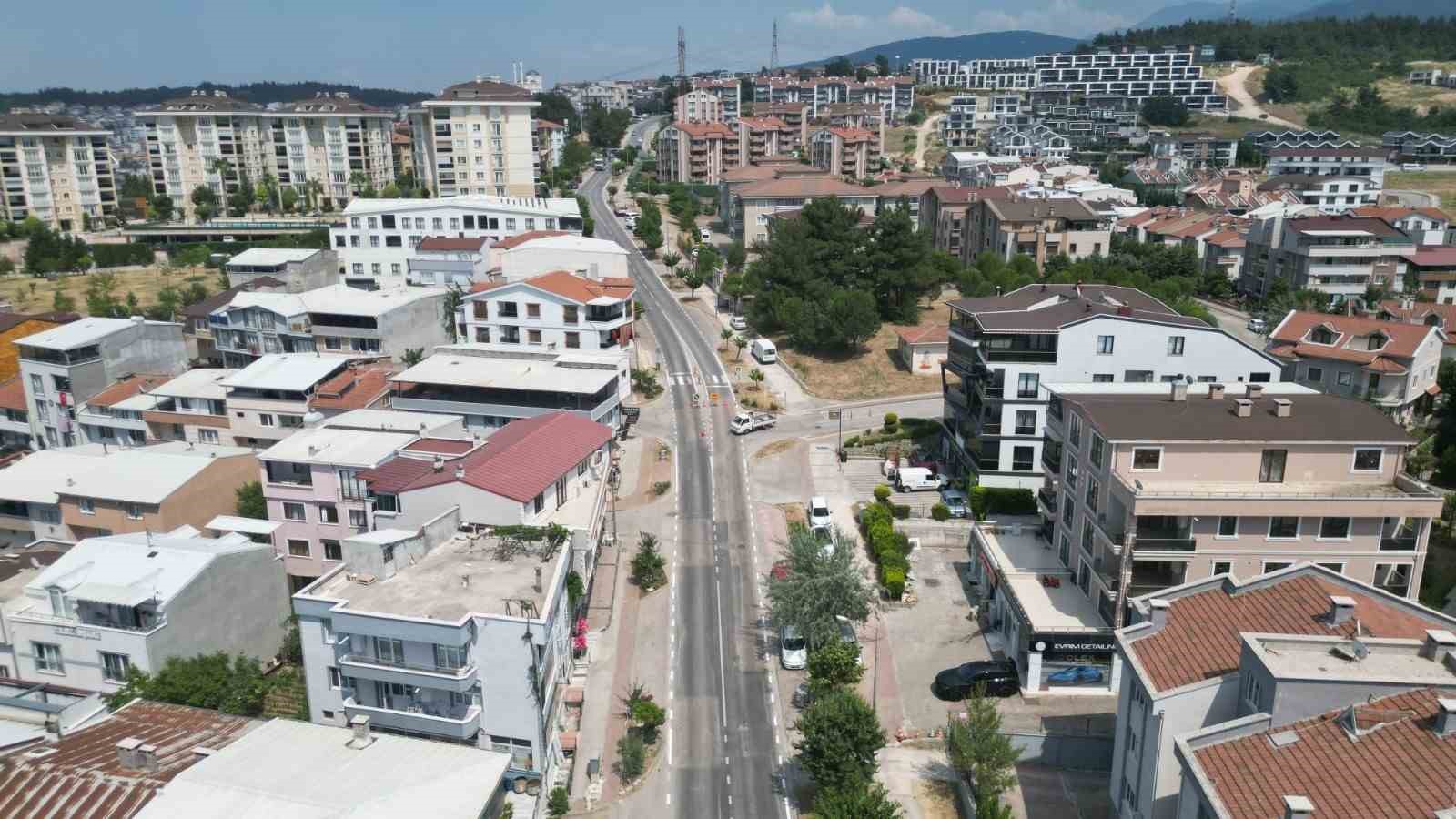 buyuksehir ucevler mahallesinde asfalt yeniliyor 1 XE52XG3B