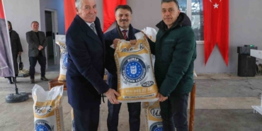 buyuksehirde-ureticiye-fidan-ve-tohum-destegi-PDbDLmOV.jpg