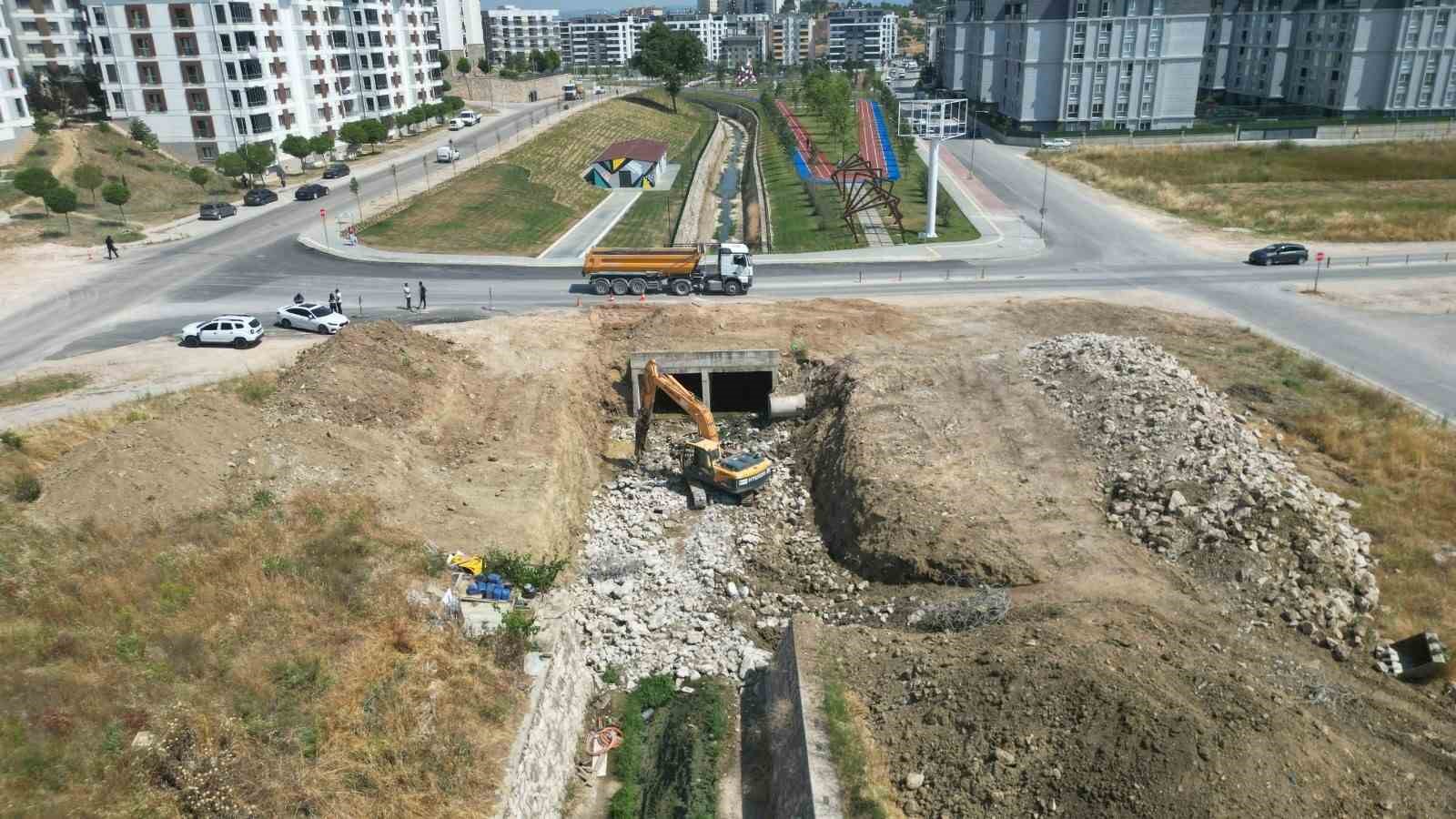 buyuksehirden balkan mahallesinde yogun mesai 0 AsJfIhmF