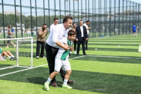 buyuksehirden-bursasporun-gelecegine-yatirim-pcmtQCjv.jpg