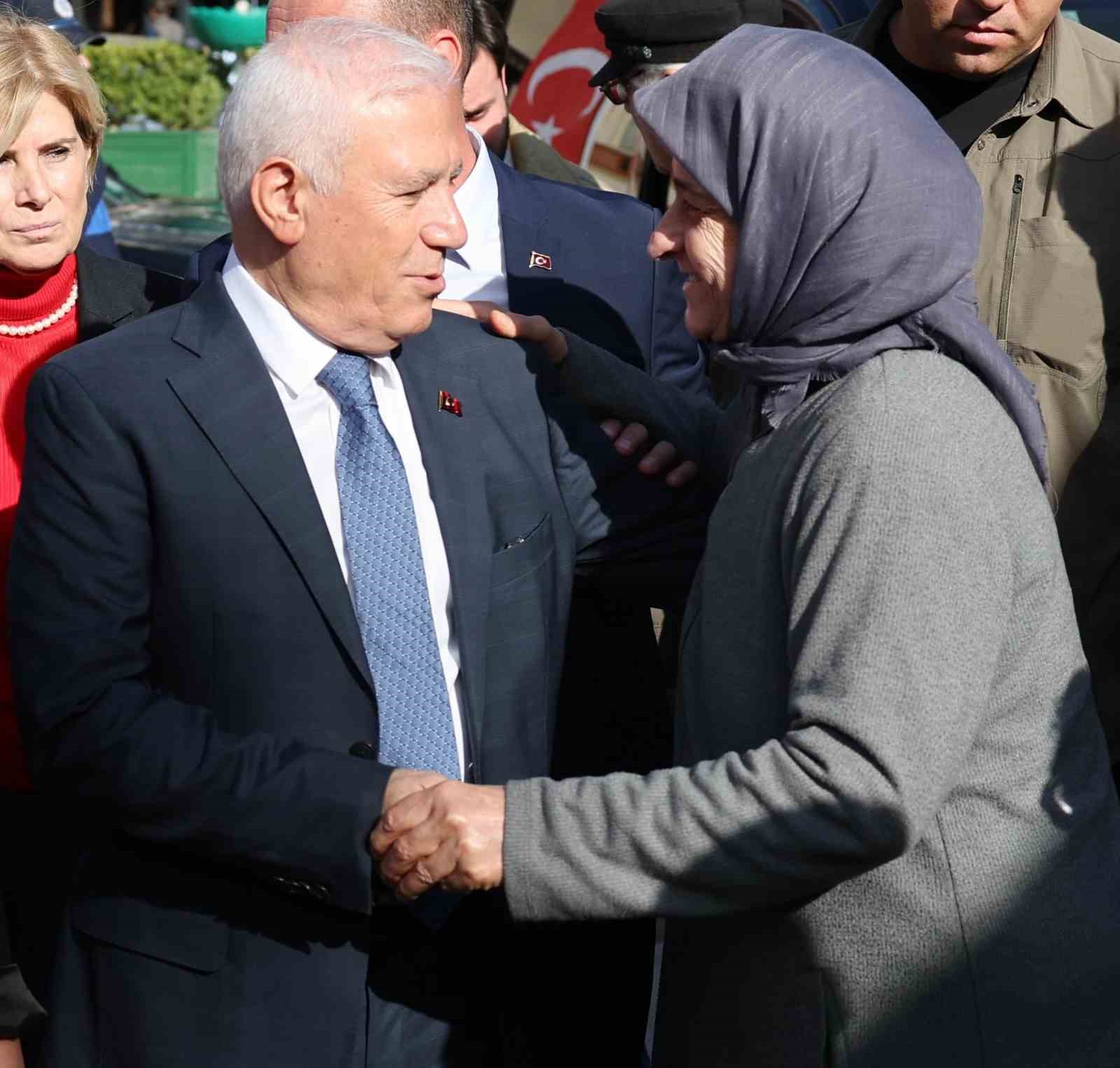 buyuksehirden emeklilere yeni yil mujdesi 1 bdMNBmFT