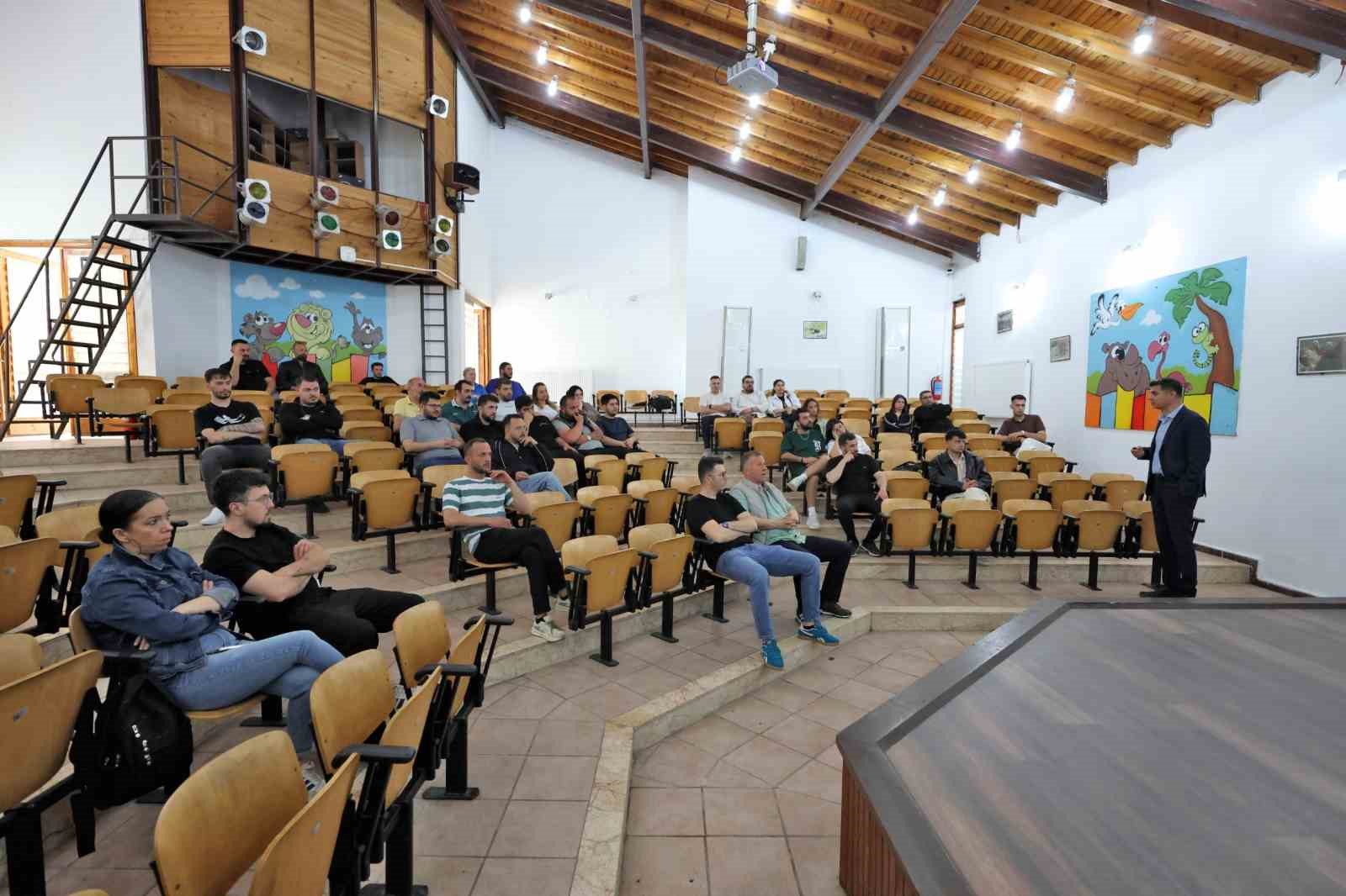 buyuksehirden evcil hayvan isletmelerine egitim 0 mJTg4BrS