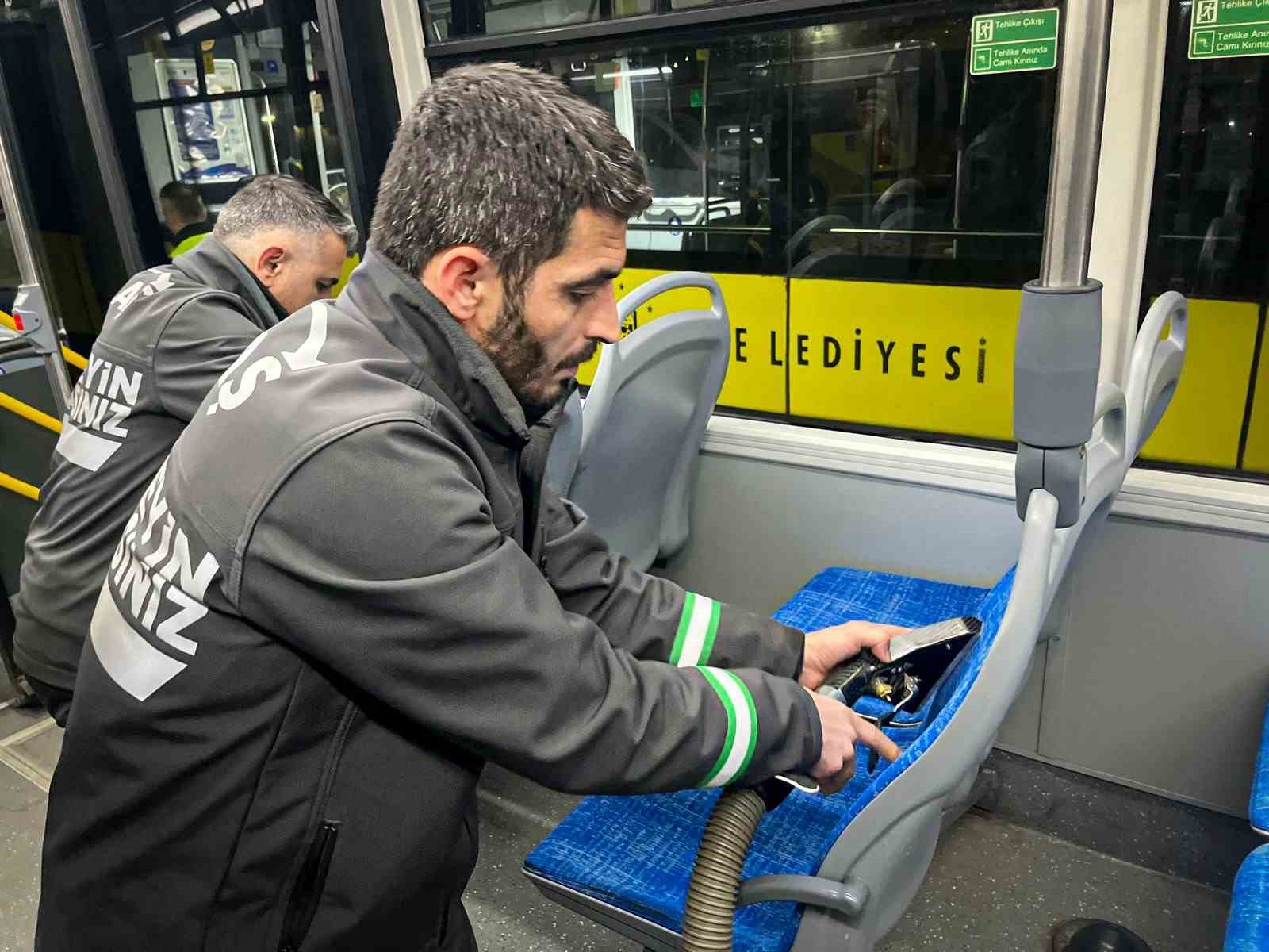 buyuksehirden ulasimda bayram temizligi 1 Q6BZGG4T