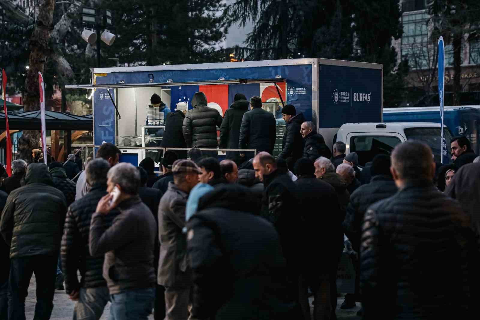 buyuksehirden vatandasa sicak corba ikrami 1 O3LT4QvJ