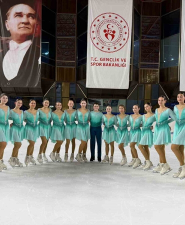 buz-41-spor-kulubu-cekyadaki-yarismada-turkiyeyi-temsil-edecek-qm44Tl1Y.jpg