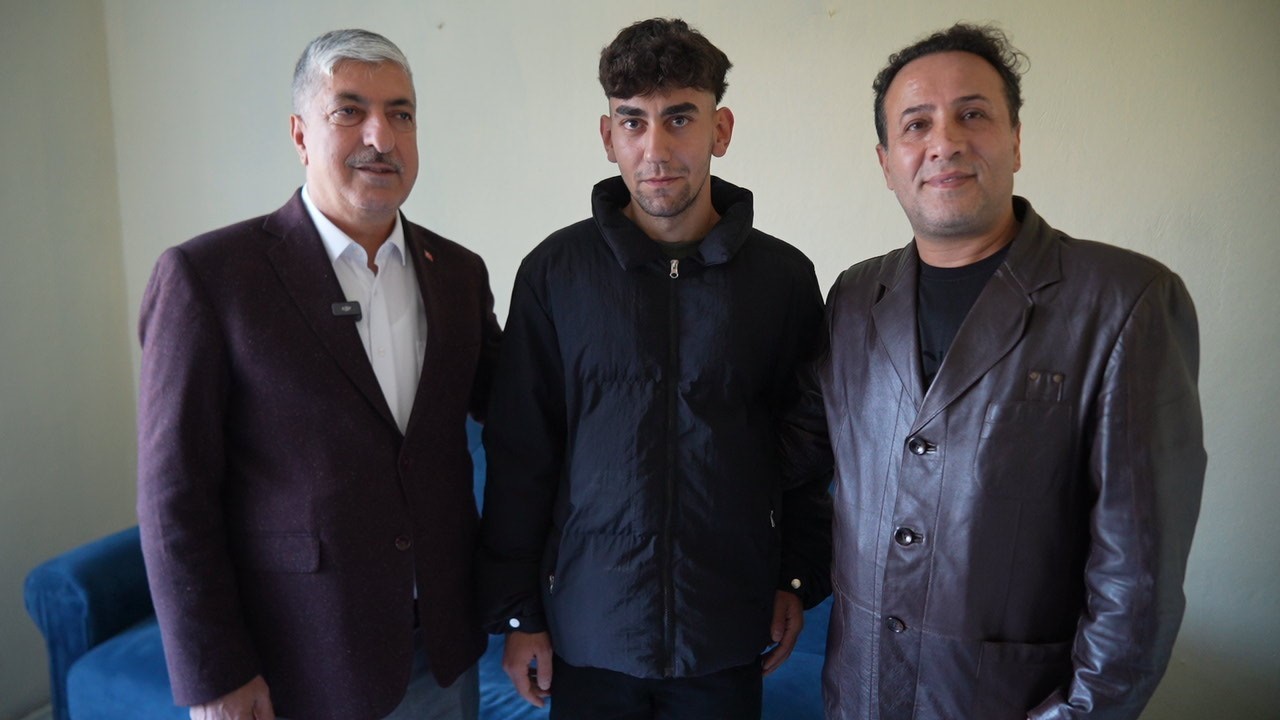 buz gibi evde tek basina yasayan gencin yurek burkan hikayesi 3 BNZ6MZz4