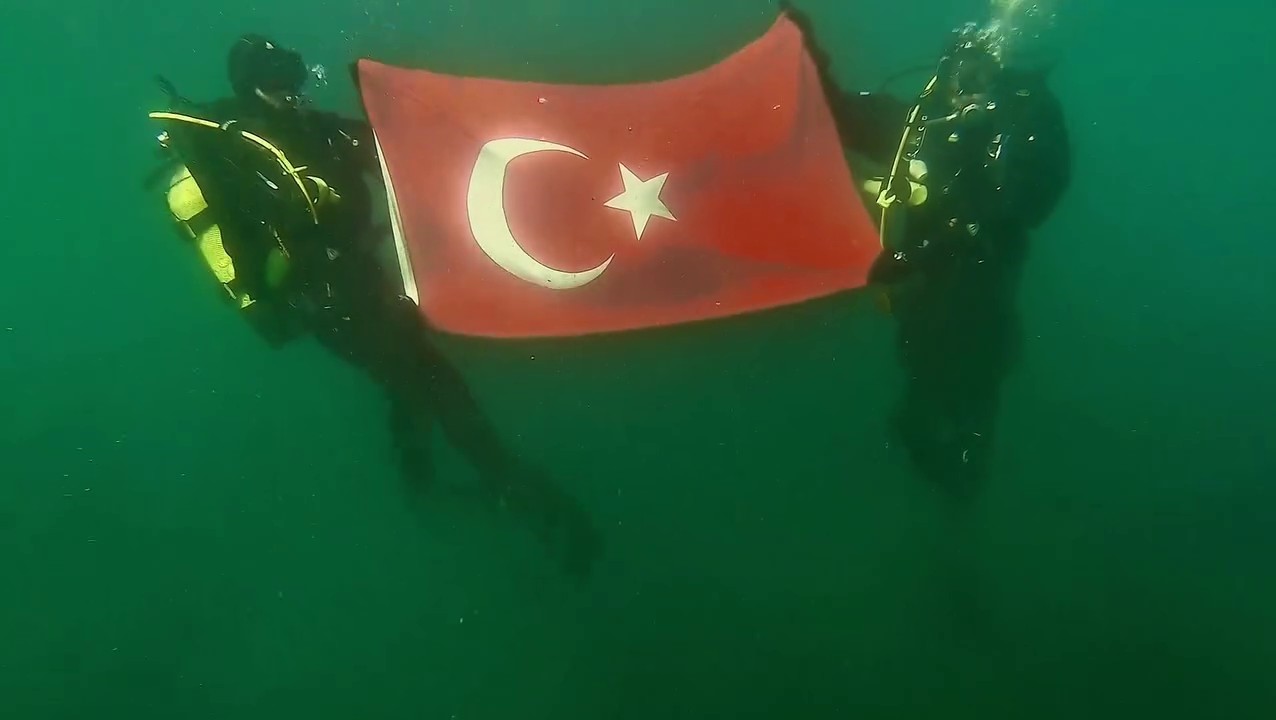 buzla kapli golette nefes kesen dalis 5 aelPWEah