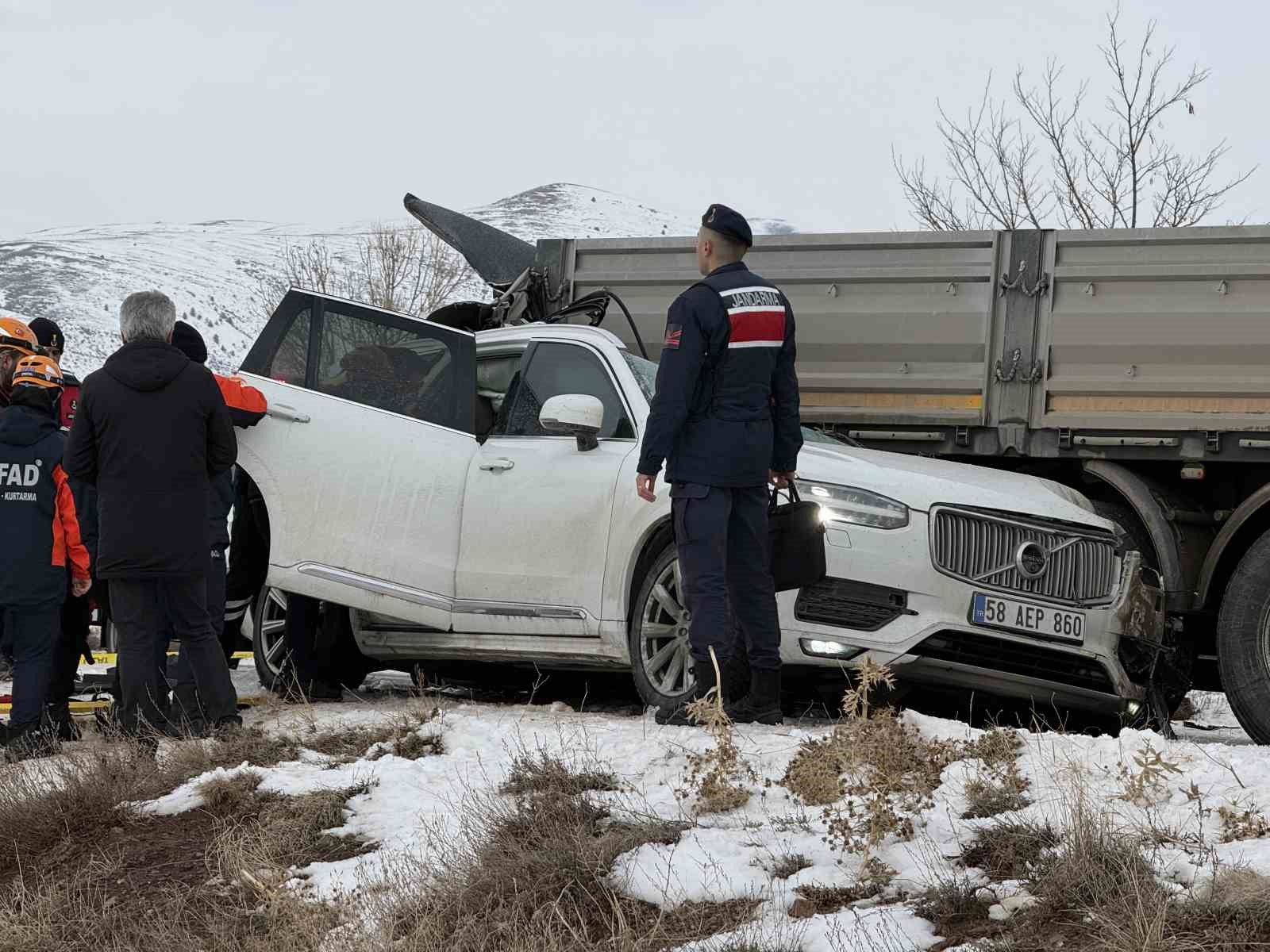 Buzlanma kazaya neden oldu, Sivaslı iş adamı kazada öldü 5 buzlanma kazaya neden oldu sivasli is adami kazada oldu 1 Cq1Y6X88