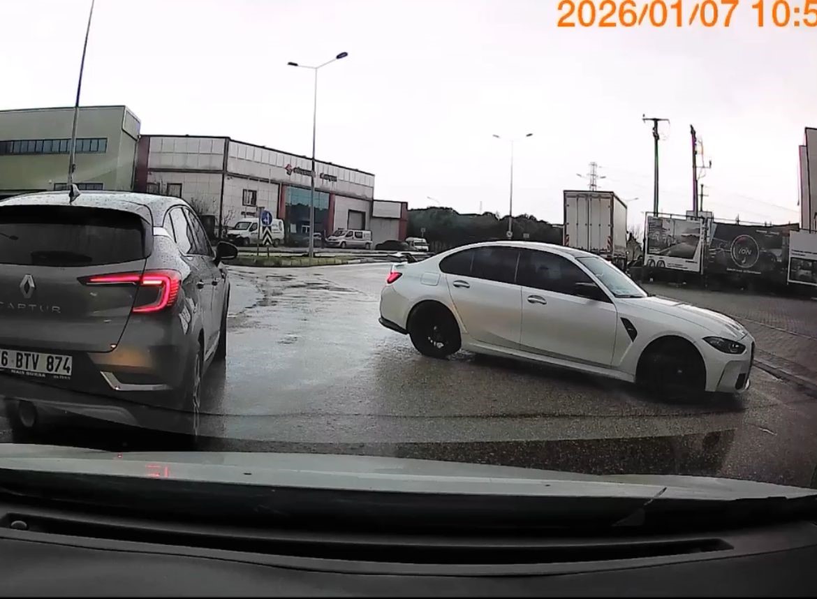cadde ortasinda drift kamerada 1 Nt97dKuX