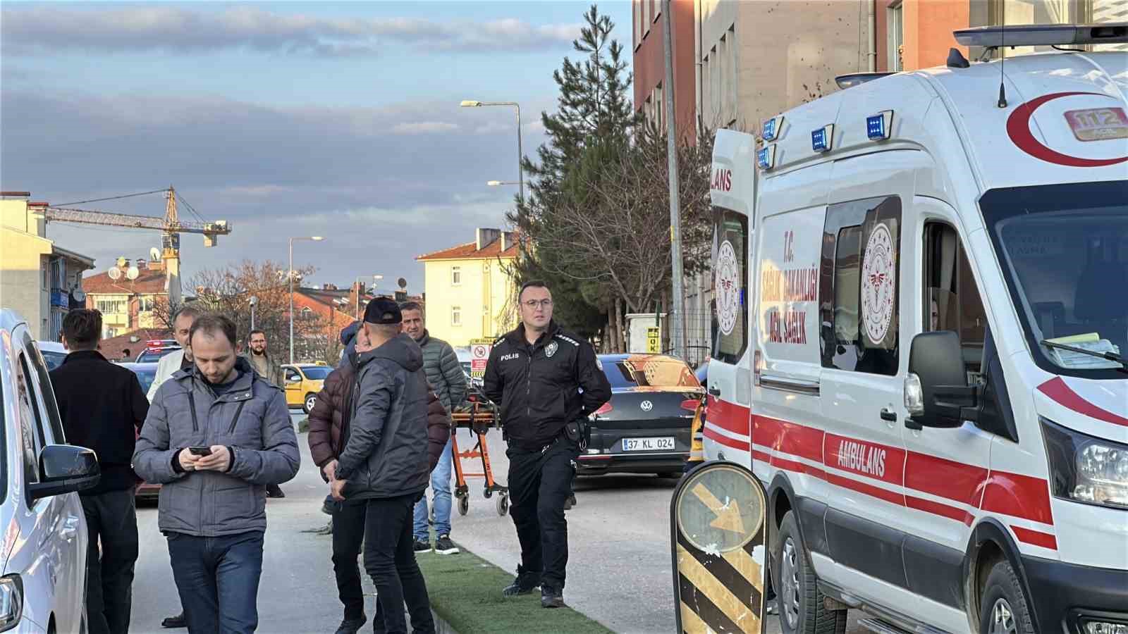 Caddede kovaladığı şahsı tüfekle vurdu 8 caddede kovaladigi sahsi tufekle vurdu 4 9YNOz5q1