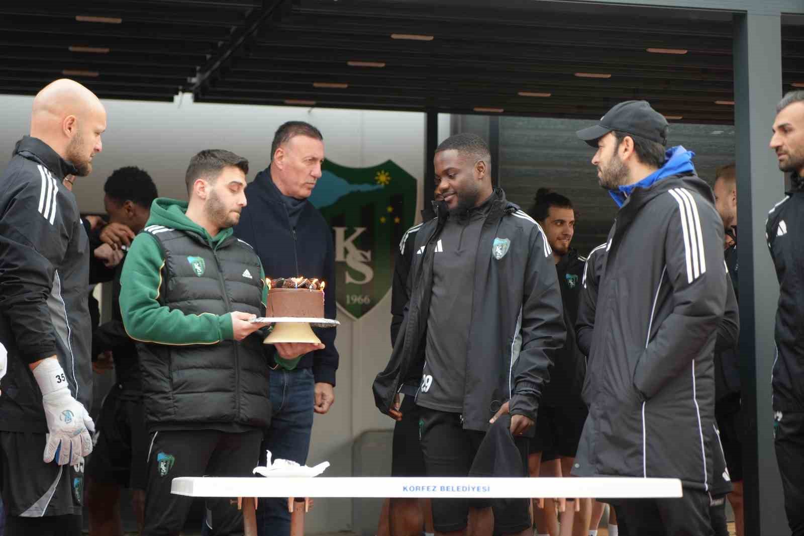 cafumana showa dogum gunu surprizi 0