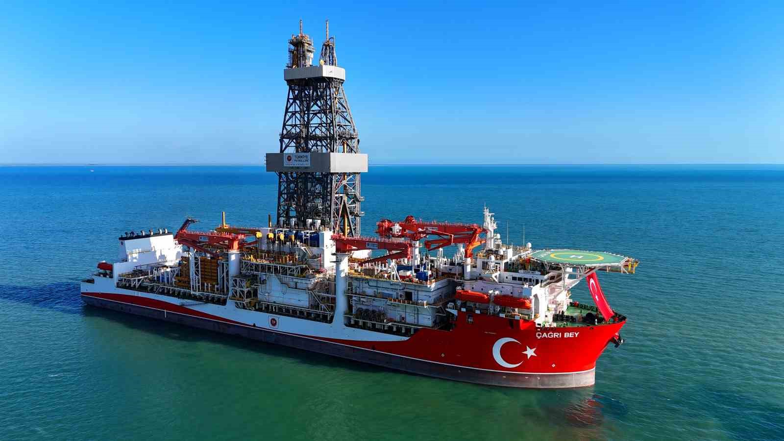cagri bey sondaj gemisi bakan bayraktarin katildigi torenle somaliye ugurlandi 15 Atp1yVNI