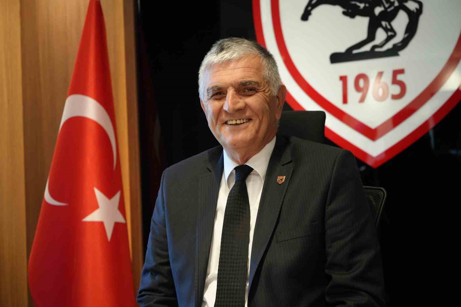 cakir trabzonsporu elersek avrupaya gitmek icin 2 macimiz kaliyor 0 HP1GKP89