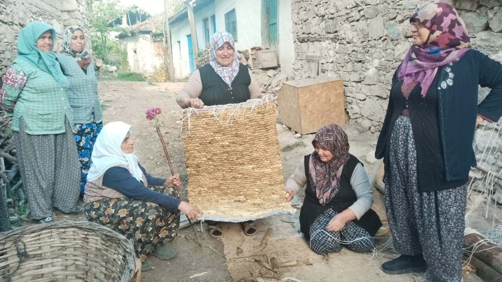 calda kesfedilen benzersiz dokuma ornegi misir kapcigi hasir dokuma 2 1EWyvHet